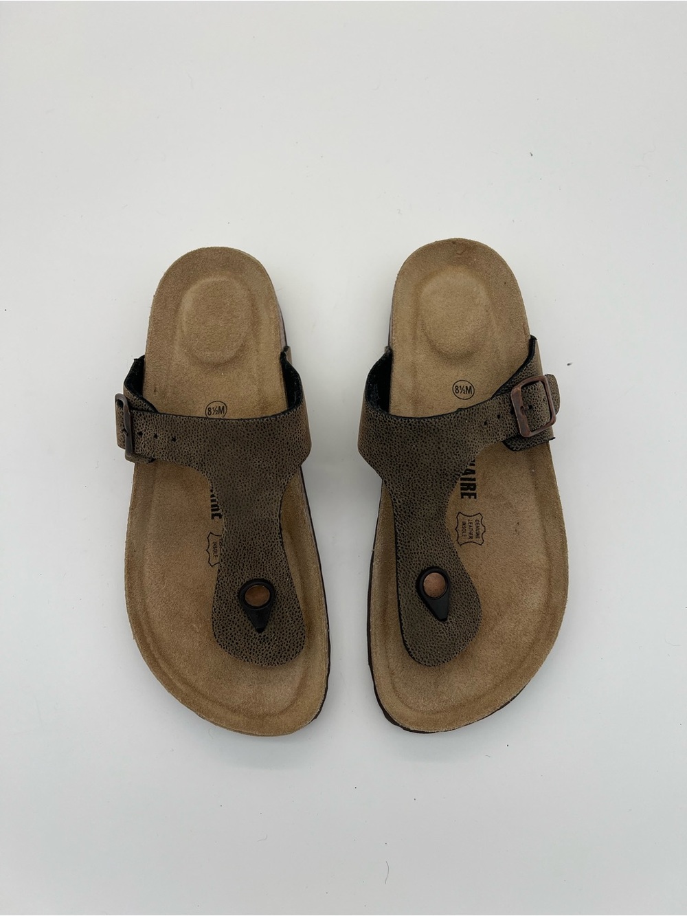 Cushionaire Tan Suede Slip-On sandal size 8.5 women’s